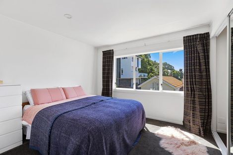 Photo of property in 2/14c Glenmore Street, Thorndon, Wellington, 6011