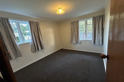 Photo of property in 37 Lambeth Crescent, Redwood, Christchurch, 8051