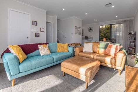 Photo of property in 3a Koreke Close, Kenepuru, 5022