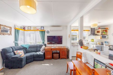 Photo of property in 10 Jones Street, Porangahau, 4291