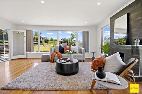 Photo of property in 2 Glengarry Road, Glen Eden, Auckland, 0602