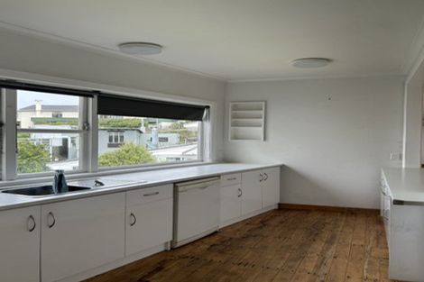 Photo of property in 11 Waru Street, Khandallah, Wellington, 6035