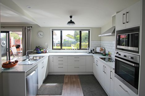 Photo of property in 10 Tweed Street, South Hill, Oamaru, 9400