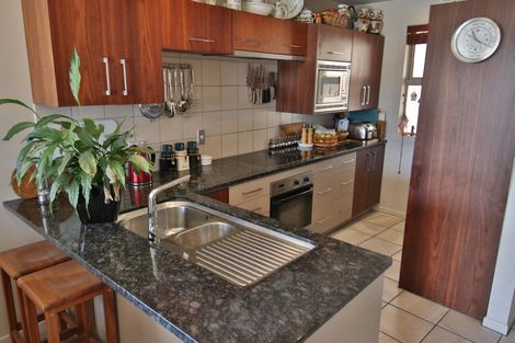 Photo of property in Bridgewater Apartments, 301/7 Te Rangi Cross Road, Paihia, 0200