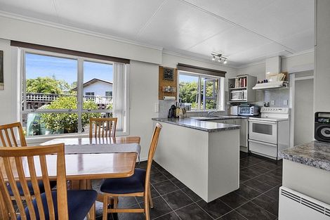 Photo of property in 2/39 Awanui Street, Merrilands, New Plymouth, 4312