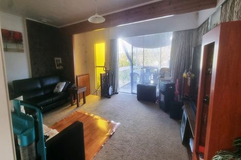 Photo of property in 14 Vina Place, Massey, Auckland, 0614