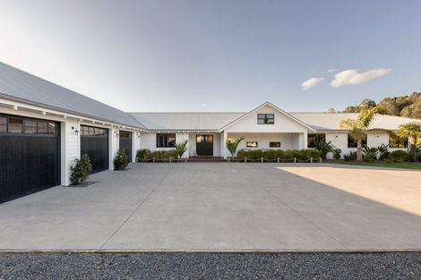 Photo of property in 90 Tangiroimata Track, Pyes Pa, 3173