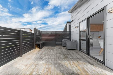 Photo of property in 2 Tidal View Road, Karaka, Papakura, 2113