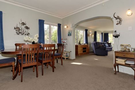 Photo of property in 148 Atkinson Road, Titirangi, Auckland, 0604