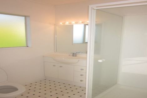 Photo of property in 60a Redwing Street, Browns Bay, Auckland, 0630