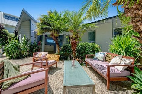 Photo of property in 71 Mckenzie Avenue, Arkles Bay, Whangaparaoa, 0932