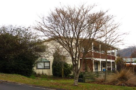 Photo of property in 16 Hood Crescent, Arrowtown, 9302