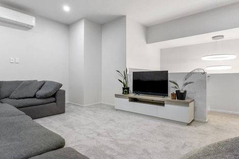 Photo of property in 21d Cherry Tree Place, Massey, Auckland, 0614