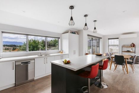 Photo of property in 14 Anglers Way, Omokoroa, 3114