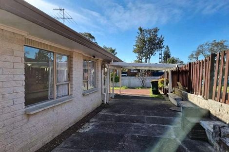 Photo of property in 1/1 Ballater Place, Highland Park, Auckland, 2010