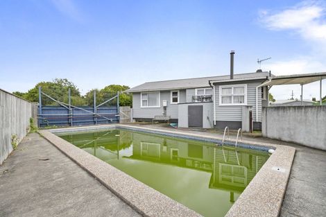 Photo of property in 13 Flower Street, Bulls, 4818