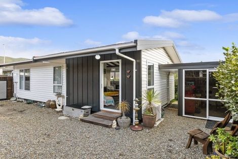 Photo of property in 497b Te Moana Road, Waikanae, 5036