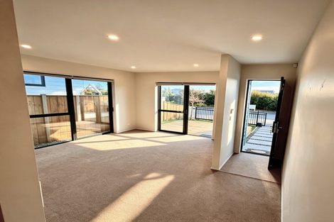 Photo of property in 32 Minhas Road, Papakura, 2110