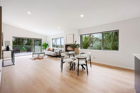 Photo of property in 40a Verran Road, Birkdale, Auckland, 0626