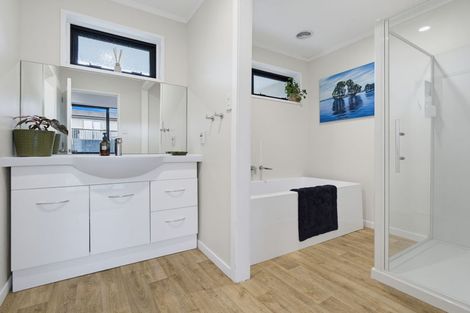 Photo of property in 15 Carter Drive, Pomare, Rotorua, 3015