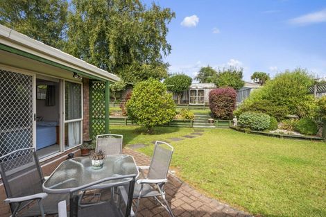 Photo of property in 6 Barraud Place, Pukehangi, Rotorua, 3015