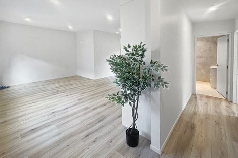 Photo of property in 29 Judkins Crescent, Cockle Bay, Auckland, 2014