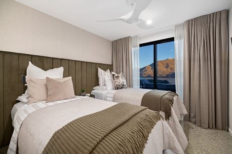 Photo of property in 10 Limerick Lane, Queenstown, 9300