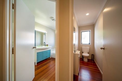 Photo of property in 223 Heta Road, Merrilands, New Plymouth, 4312