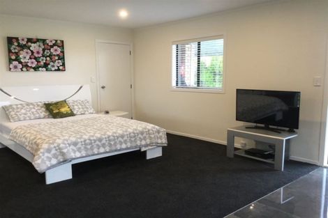 Photo of property in 19 Eleanor Place, Blockhouse Bay, Auckland, 0600