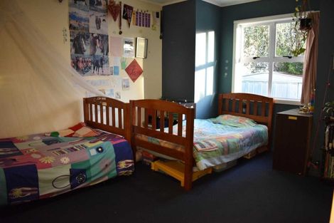 Photo of property in 2/33 Egremont Street, Belmont, Auckland, 0622