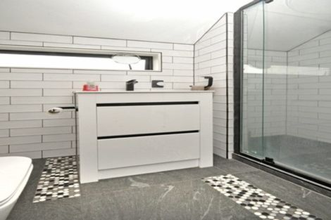 Photo of property in 1b George Laurenson Lane, Mount Roskill, Auckland, 1041