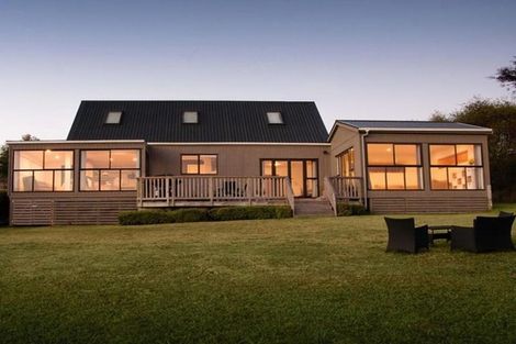 Photo of property in 99 Kennedy Road, Dairy Flat, Albany, 0792