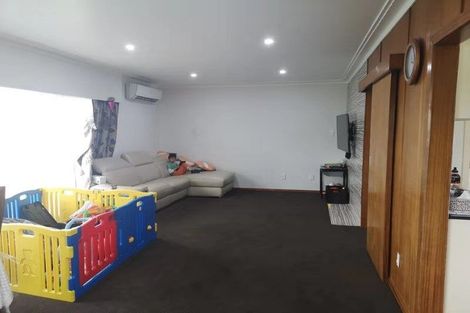 Photo of property in 33 Coronation Road, Hillcrest, Auckland, 0627