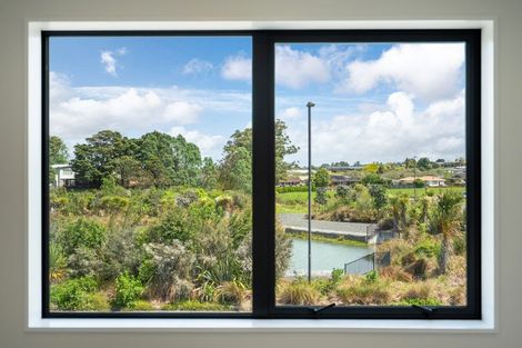 Photo of property in 143 Waituarua Drive, Takanini, Auckland, 2112