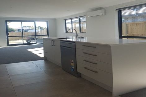 Photo of property in 33 Fontana Street, Papamoa, 3118