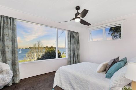 Photo of property in 39 Harbour View Road, Omokoroa, 3114