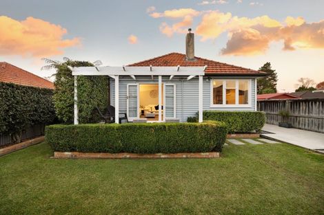 Photo of property in 44 Casey Avenue, Fairfield, Hamilton, 3214