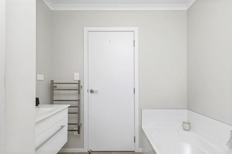 Photo of property in 30 Rebekah Crescent, Flagstaff, Hamilton, 3210