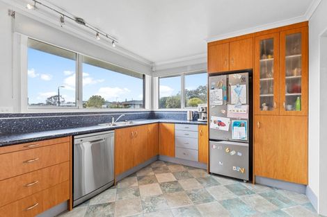 Photo of property in 15 Mudgway Place, Awapuni, Palmerston North, 4412
