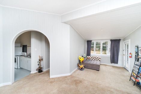 Photo of property in 13 Karaka Street, Tokomaru, Palmerston North, 4474