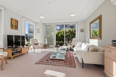 Photo of property in 122 Eaves Bush Parade, Orewa, 0931