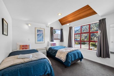 Photo of property in 8b Kiely Lane, Queenstown, 9300