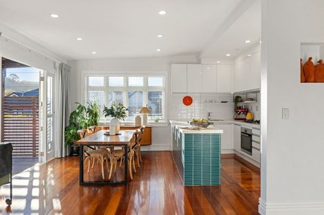 Photo of property in 18 Campbell Street, Karori, Wellington, 6012