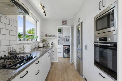 Photo of property in 2/62a Mackenzie Avenue, Woolston, Christchurch, 8023