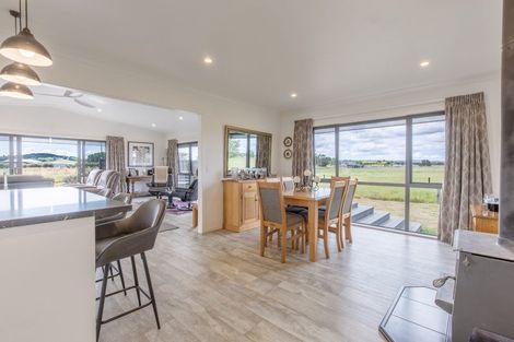 Photo of property in 1 Elm Place, Waipukurau, 4284