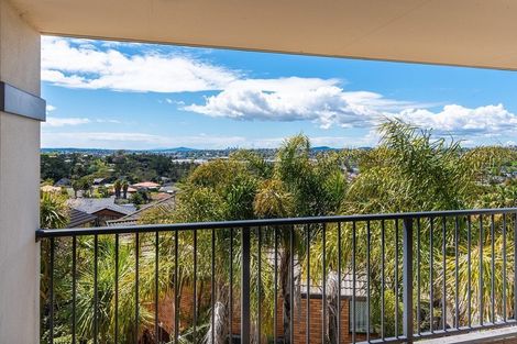 Photo of property in 16 San Lorenzo Rise, Henderson, Auckland, 0612