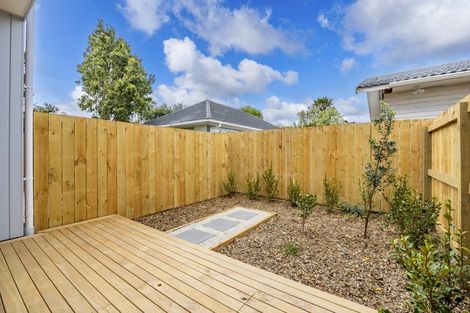 Photo of property in 14e Durham Street, Te Atatu Peninsula, Auckland, 0610