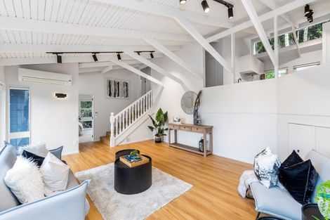 Photo of property in 157 Woodlands Park Road, Titirangi, Auckland, 0604