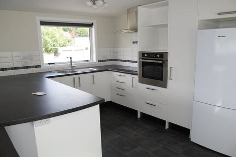 Photo of property in 16c Lincoln Avenue, Tawa, Wellington, 5028