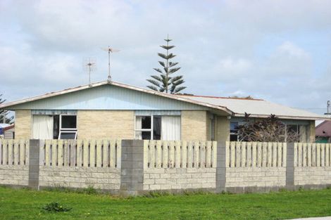 Photo of property in 4 Atkinson Street, Waitara, 4320